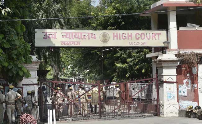 lu-competent-to-fix-fee-of-private-colleges-allahabad-hc-law-trend